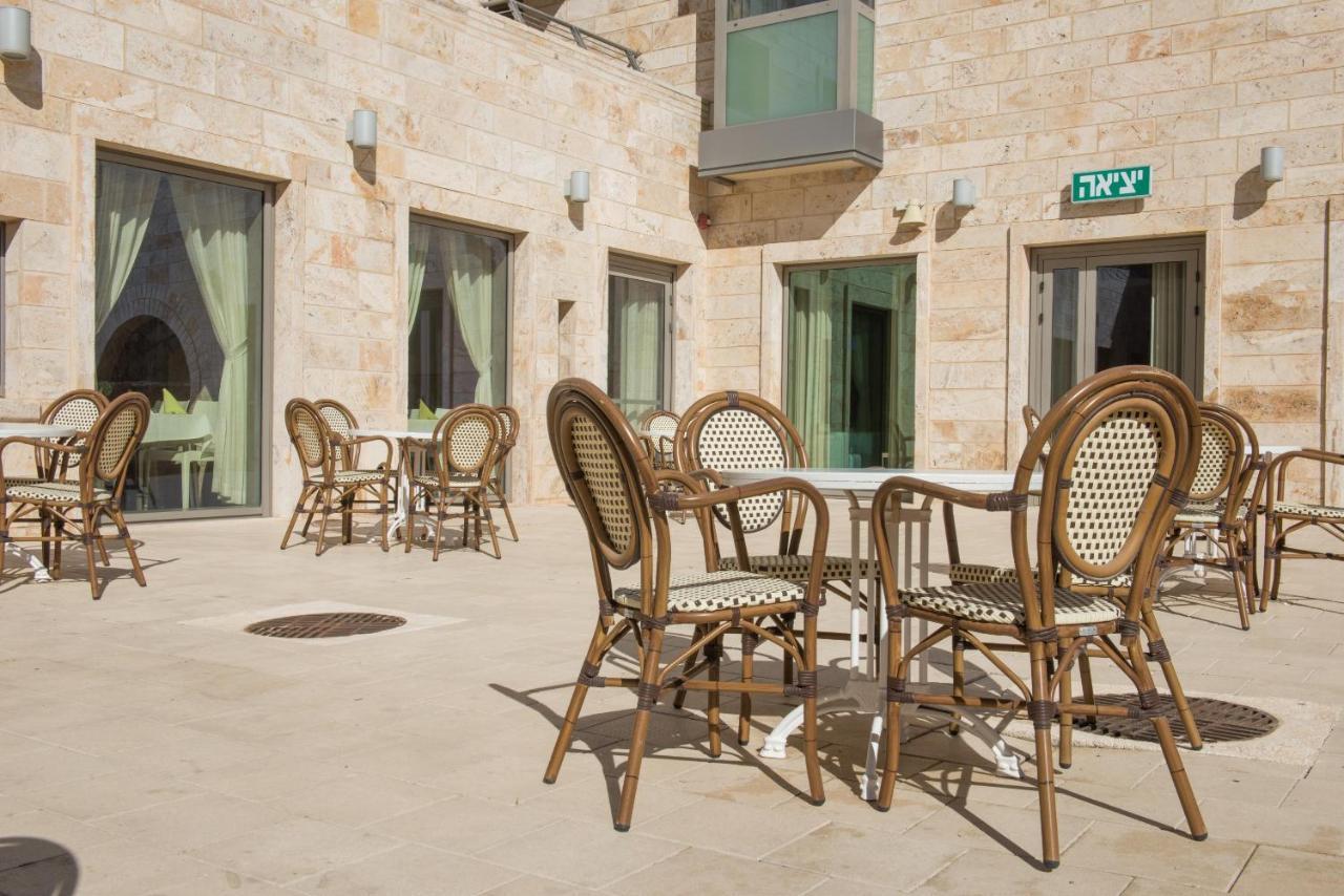 Hi - Akko Knights Hostel Экстерьер фото