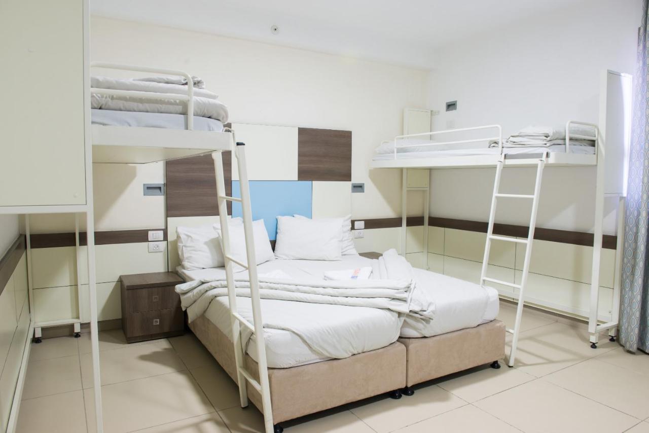 Hi - Akko Knights Hostel Экстерьер фото